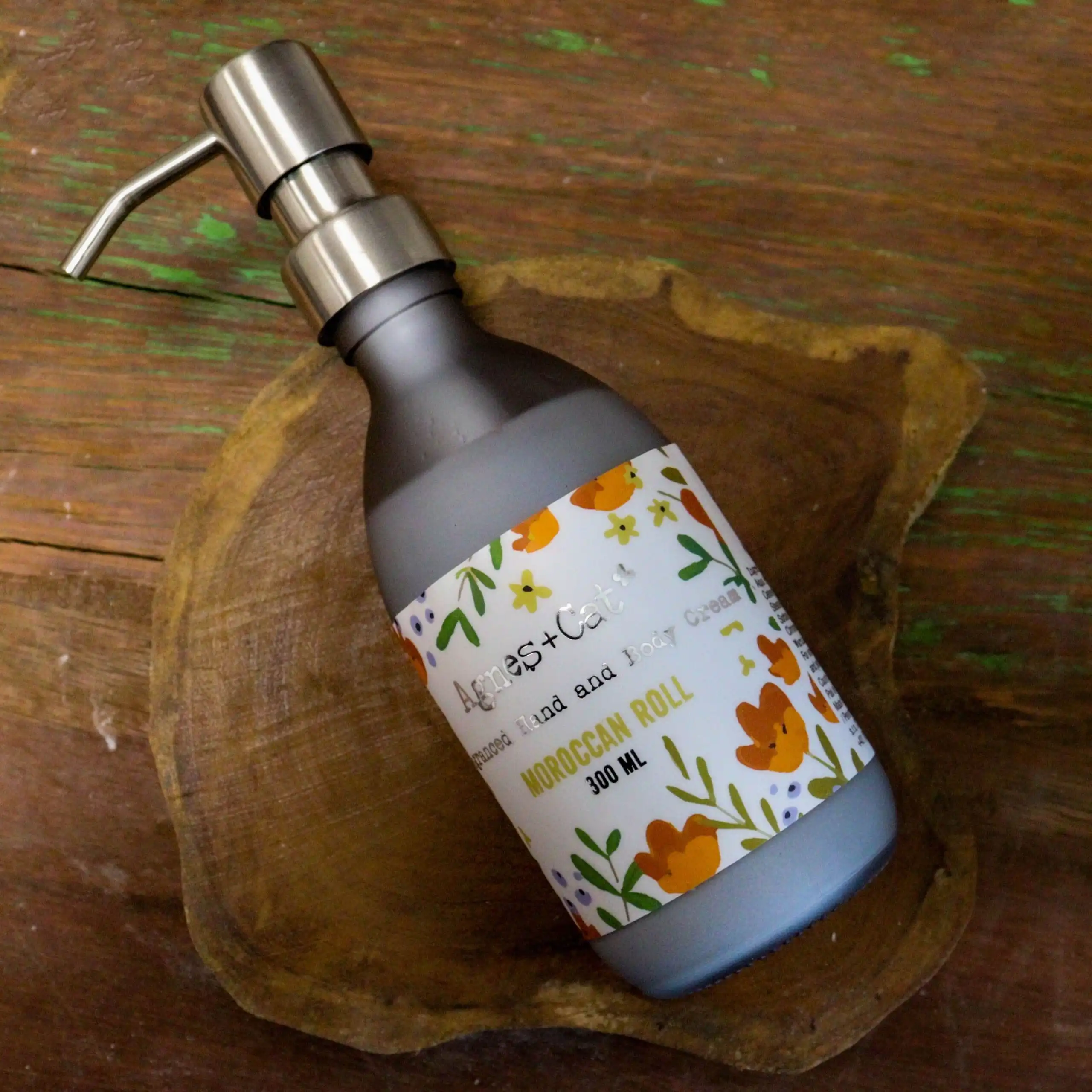 Agnes + Cat Hand & Body Cream – Moroccan Roll | www.artisangoods.co.uk 10 Agnes + Cat Hand & Body Cream – Moroccan Roll | www.artisangoods.co.uk 9