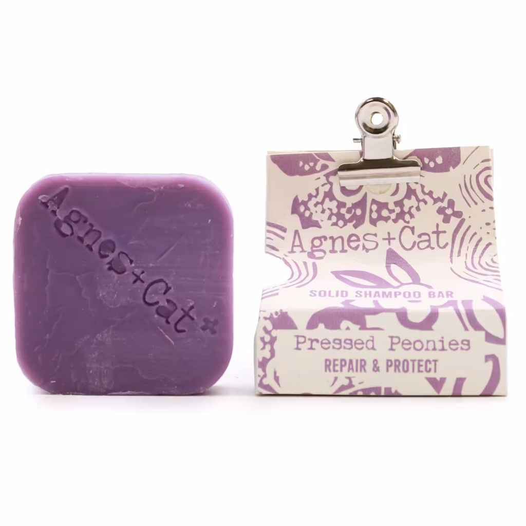 Agnes + Cat Pressed Peonies Solid Shampoo | www.artisangoods.co.uk 3 Agnes + Cat Pressed Peonies Solid Shampoo | www.artisangoods.co.uk 3