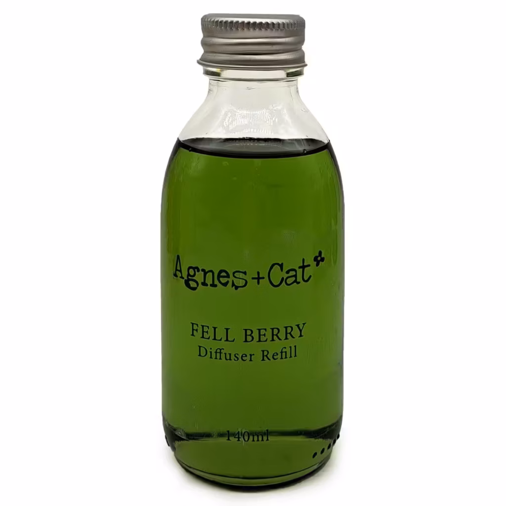 Agnes + Cat Reed Diffuser Refill – Fell Berry 100ml | www.artisangoods.co.uk 5 Agnes + Cat Reed Diffuser Refill – Fell Berry 100ml | www.artisangoods.co.uk 5