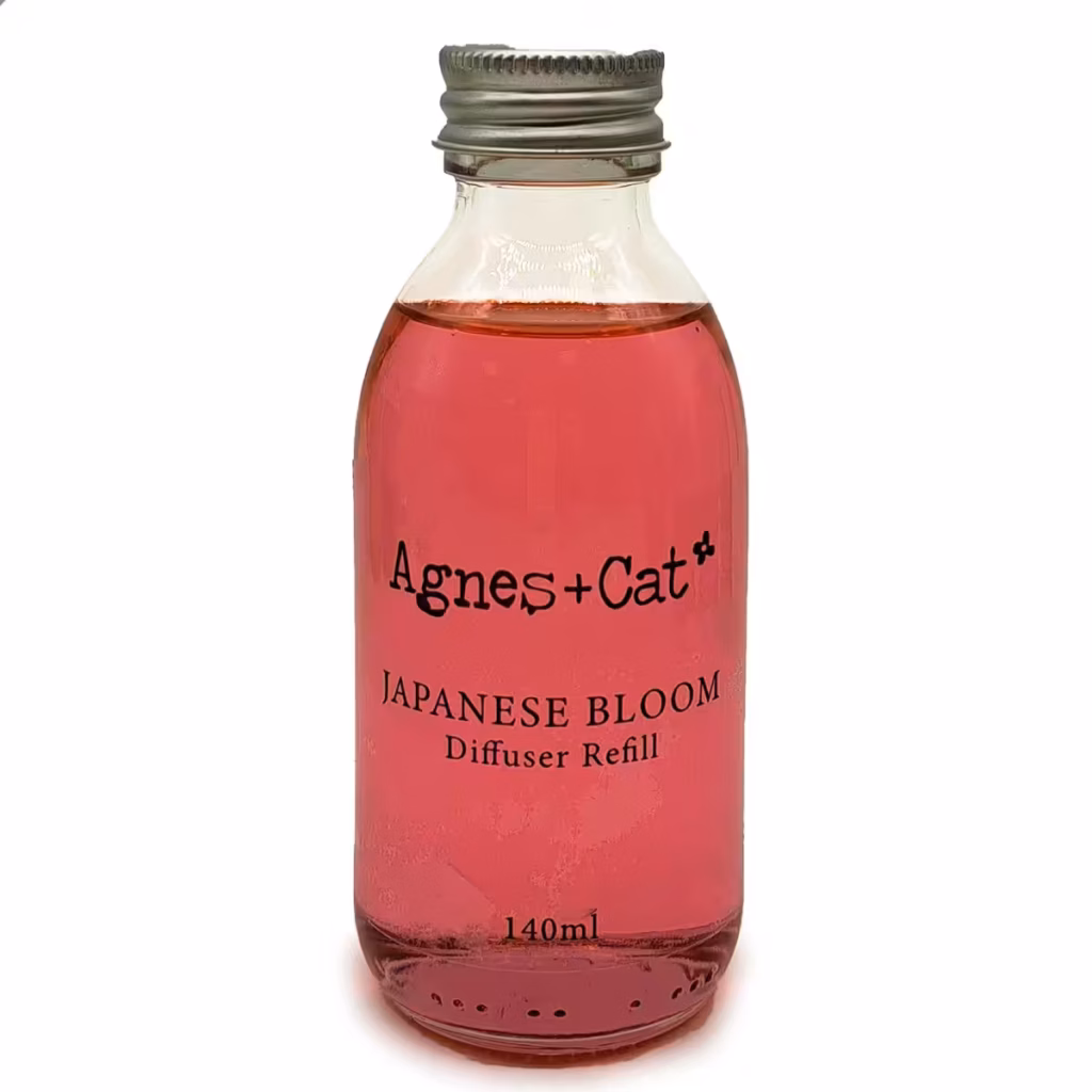Agnes + Cat Reed Diffuser Refill – Japanese Bloom 150ml | www.artisangoods.co.uk 6 Agnes + Cat Reed Diffuser Refill – Japanese Bloom 150ml | www.artisangoods.co.uk 6