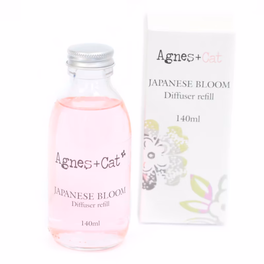 Agnes + Cat Reed Diffuser Refill – Japanese Bloom 150ml | www.artisangoods.co.uk 2 Agnes + Cat Reed Diffuser Refill – Japanese Bloom 150ml | www.artisangoods.co.uk 2