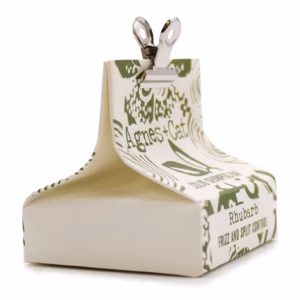 Agnes + Cat Rhubarb Solid Shampoo | www.artisangoods.co.uk 2