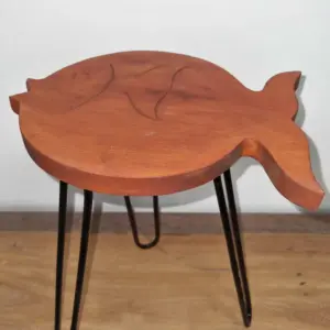 Albasia Wood Fish Stand – Terracotta | www.artisangoods.co.uk 2