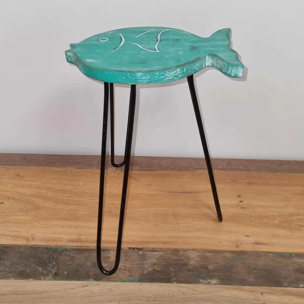 Albasia Wood Fish Stand – Turquoise | www.artisangoods.co.uk 3