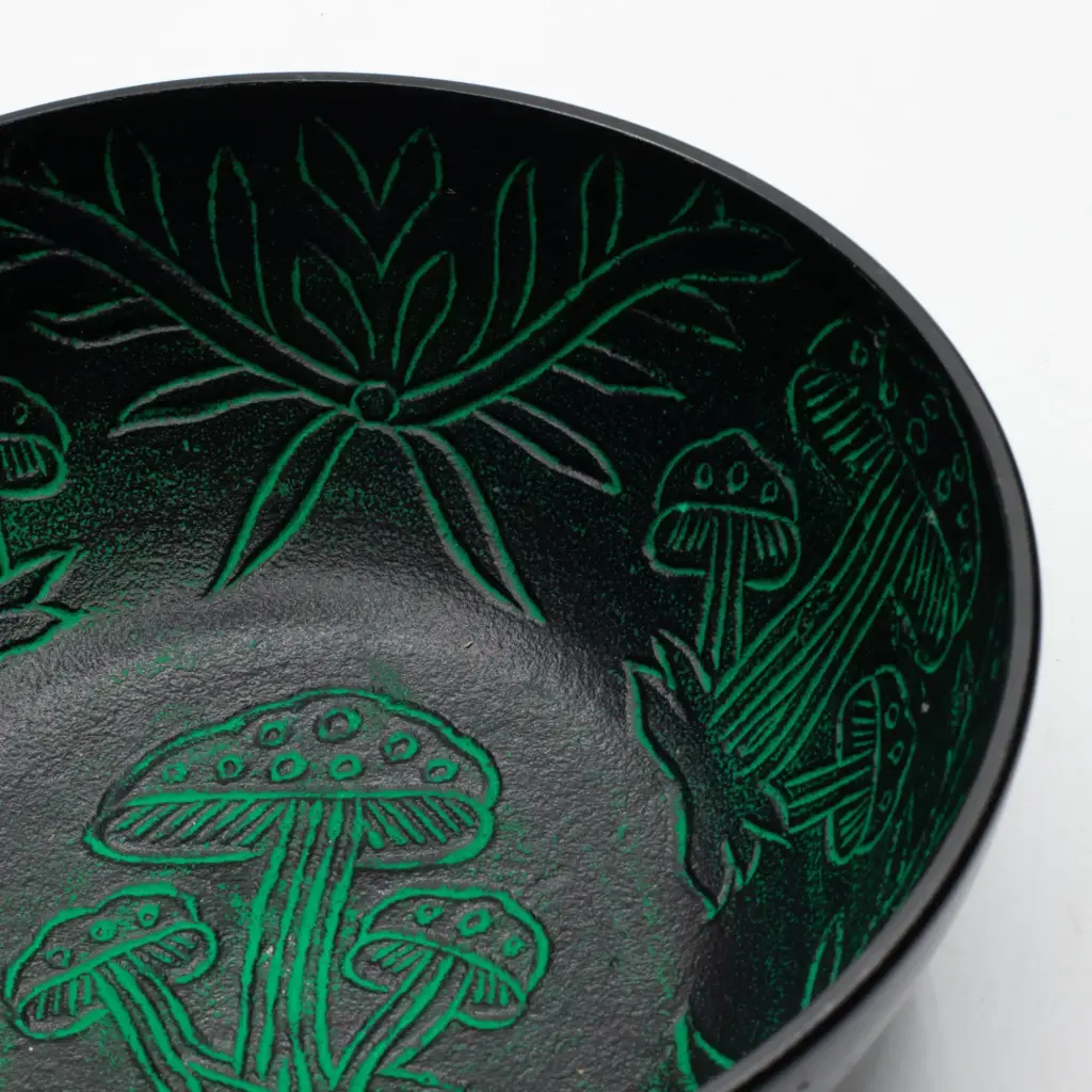 Aluminum Singing Bowl – Magic Mushroom – Green (20cm) | www.artisangoods.co.uk 3 Aluminum Singing Bowl – Magic Mushroom – Green (20cm) | www.artisangoods.co.uk 3