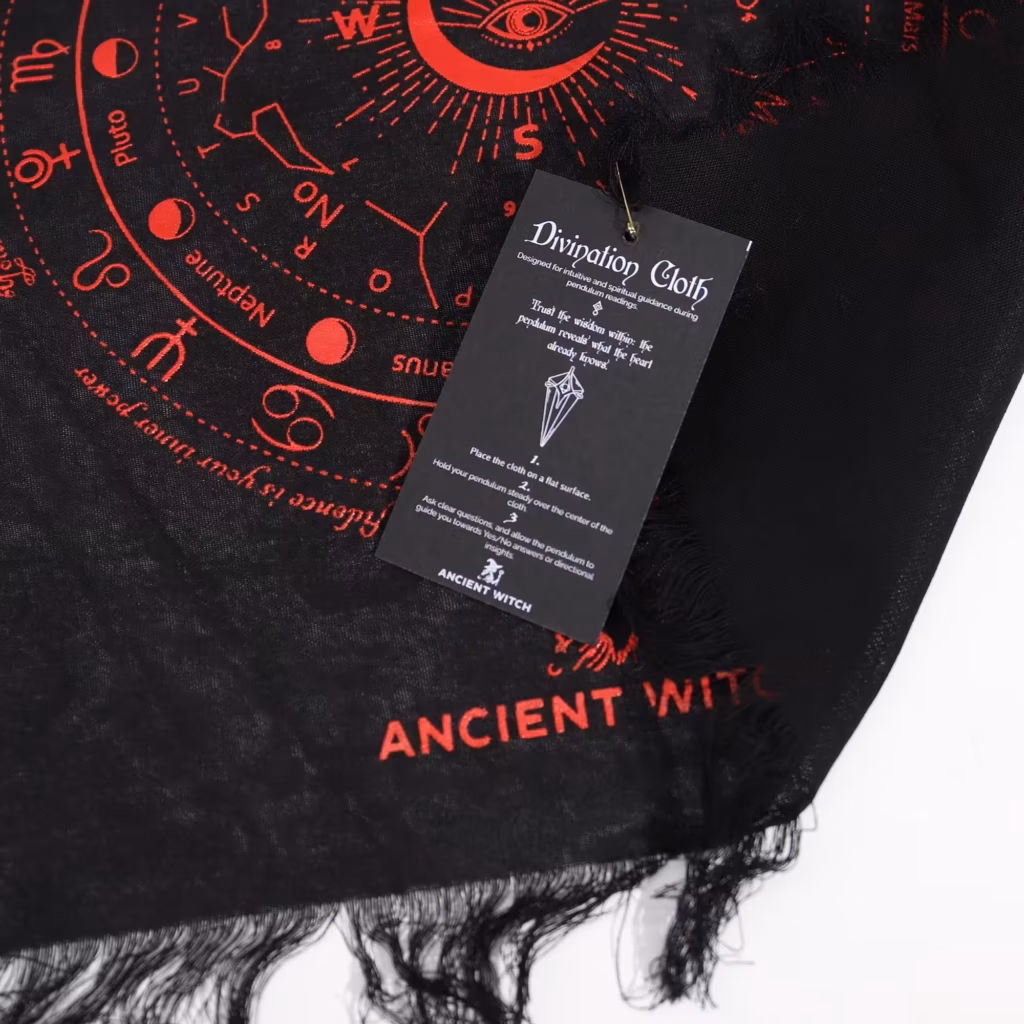 Ancient Witch Pendulum Divination Cloth – All Seeing Eye – Black & Blood Red | www.artisangoods.co.uk 2