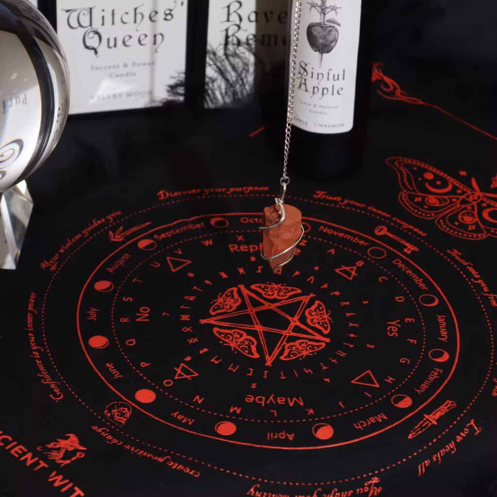 Ancient Witch Pendulum Divination Cloth – Sun Face – Black & Blood Red | www.artisangoods.co.uk 2 Ancient Witch Pendulum Divination Cloth – Sun Face – Black & Blood Red | www.artisangoods.co.uk 2
