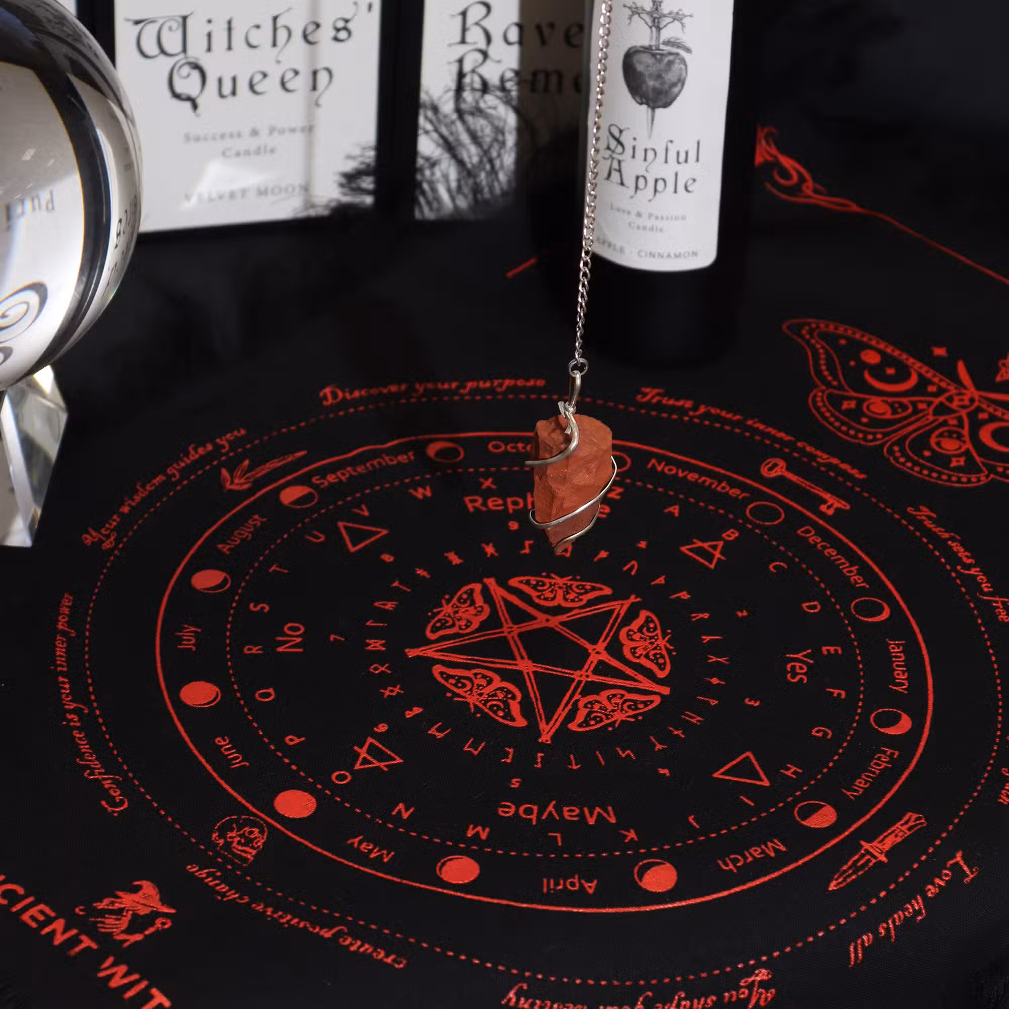 Ancient Witch Pendulum Divination Cloth – Sun Face – Black & Blood Red | www.artisangoods.co.uk 2