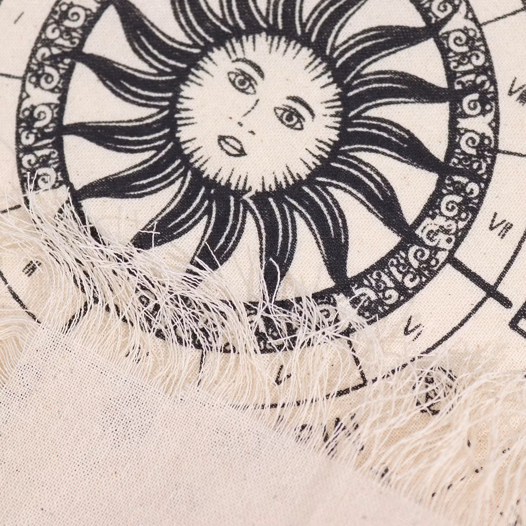 Ancient Witch Pendulum Divination Cloth – Sun Face – Natural & Black | www.artisangoods.co.uk 2