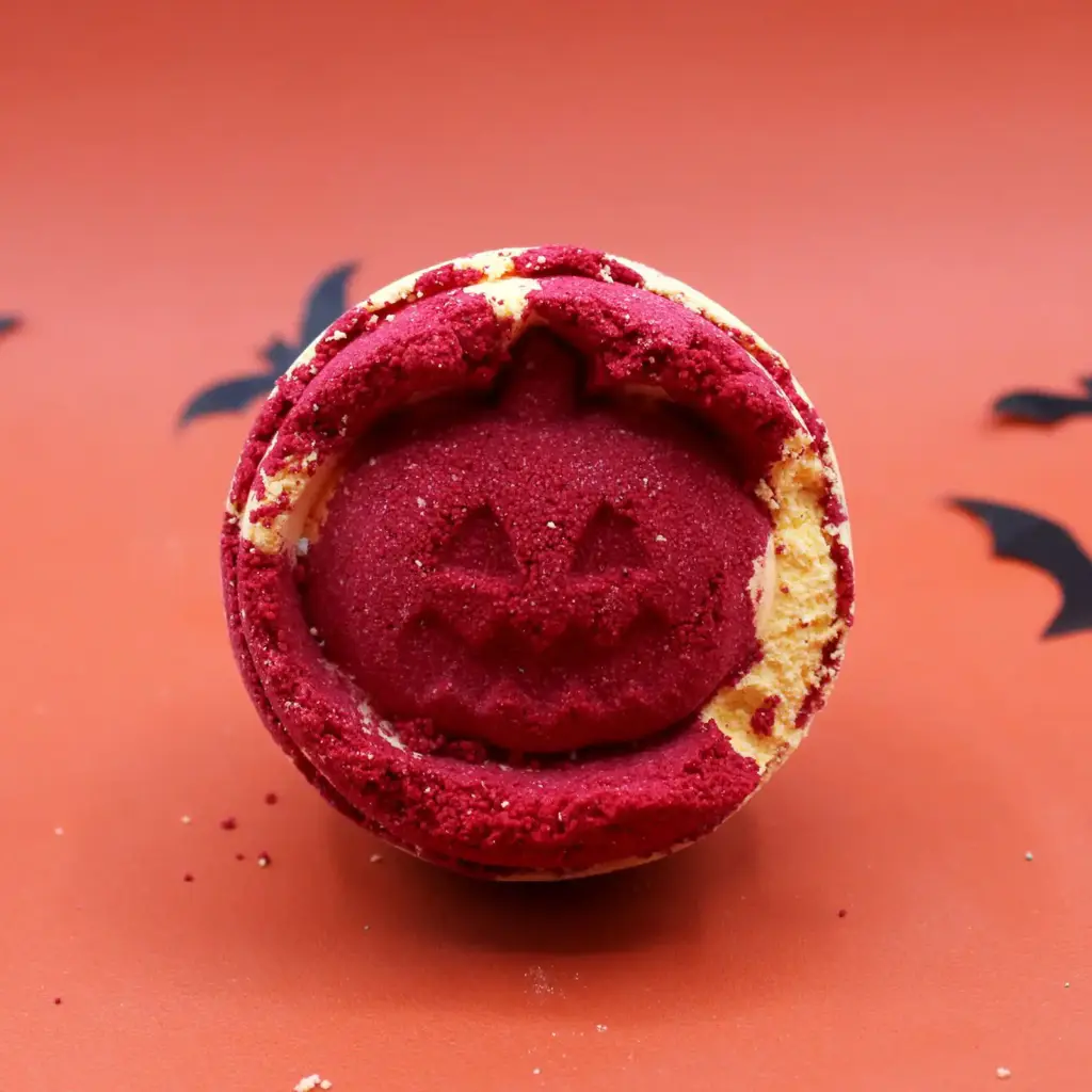 Aniseed Halloween Bath Bomb | www.artisangoods.co.uk