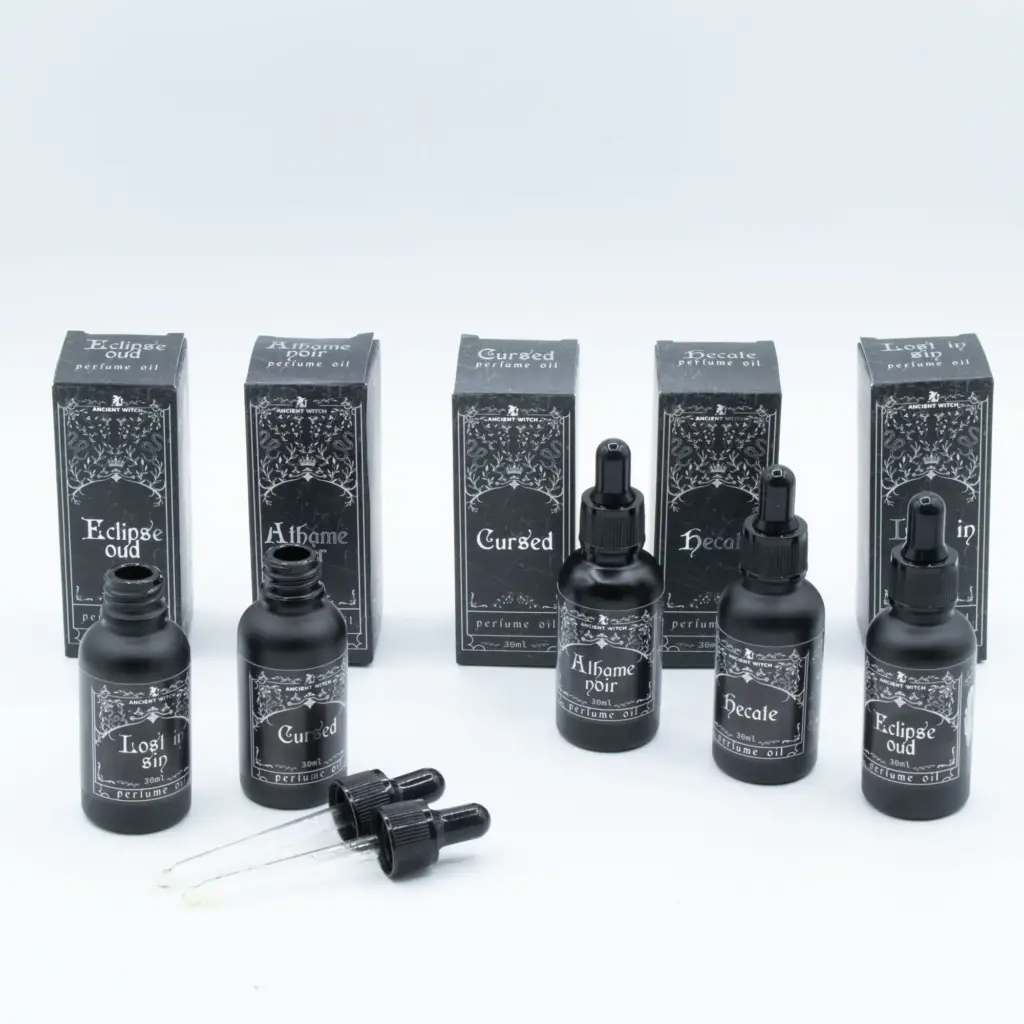 Ancient Witch Perfume Oil – Atheme Noir | www.artisangoods.co.uk 2