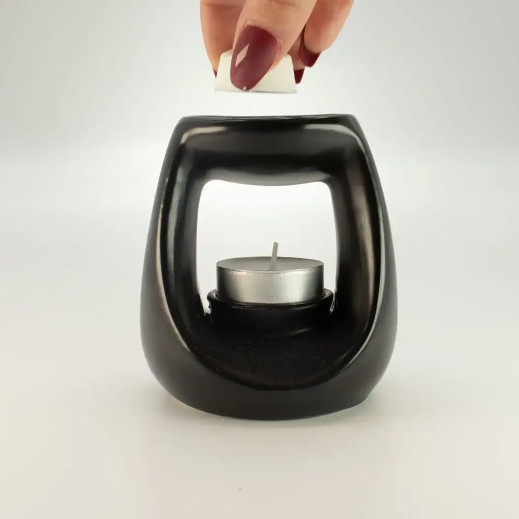 Ceramic Zen Oil Burner – Large Oval Pebble – Matt Black | www.artisangoods.co.uk 4 Ceramic Zen Oil Burner – Large Oval Pebble – Matt Black | www.artisangoods.co.uk 4