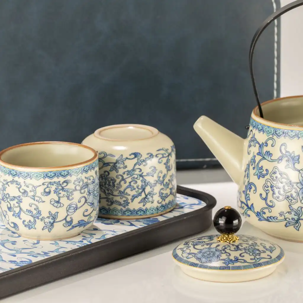 Travel Teapot Set & Two Cups – China Ru Blue | www.artisangoods.co.uk 5