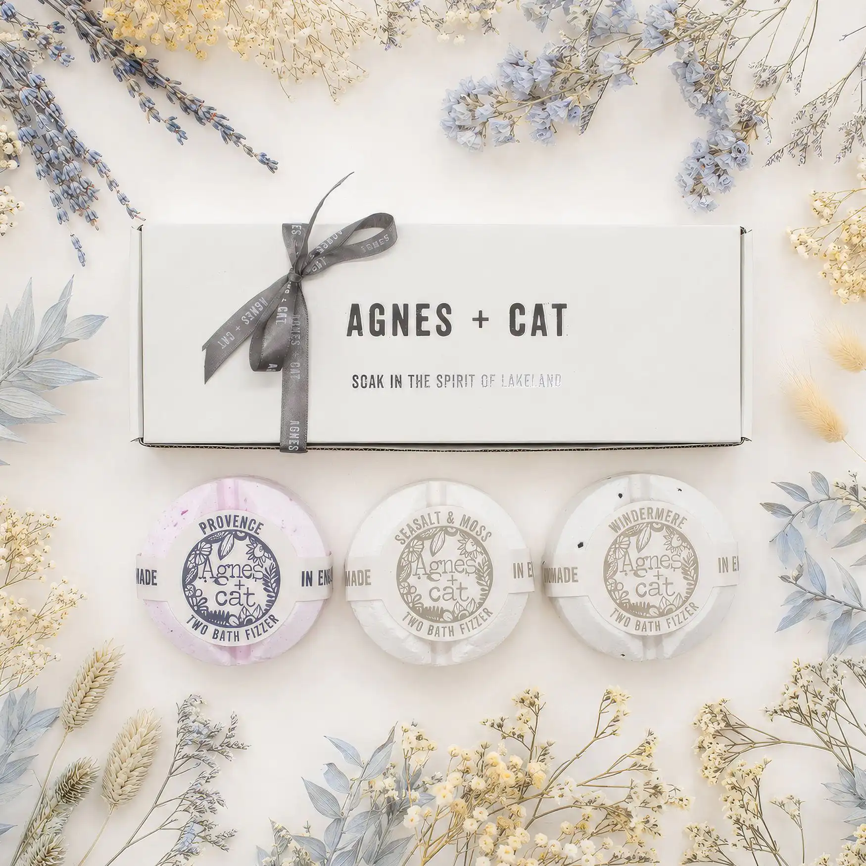 Agnes + Cat Signature Fragrance Bath Fizzer Gift Set - Image 1