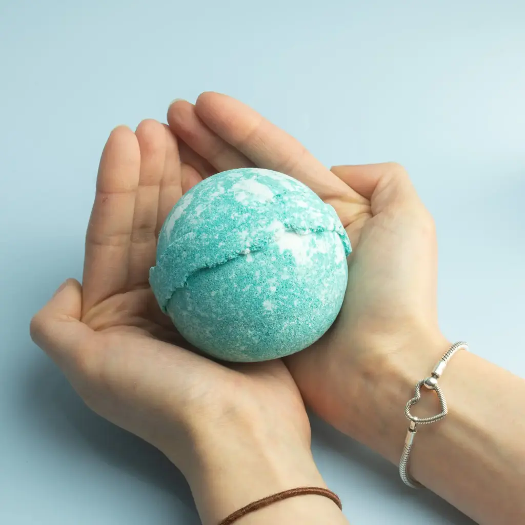 Elemental Crystal Bath Bomb – Earth | www.artisangoods.co.uk 5