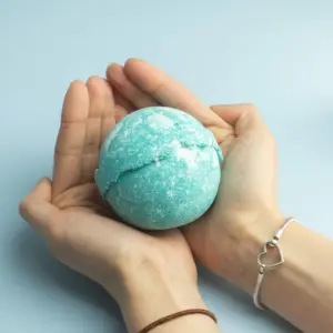 Elemental Crystal Bath Bomb – Earth | www.artisangoods.co.uk 5