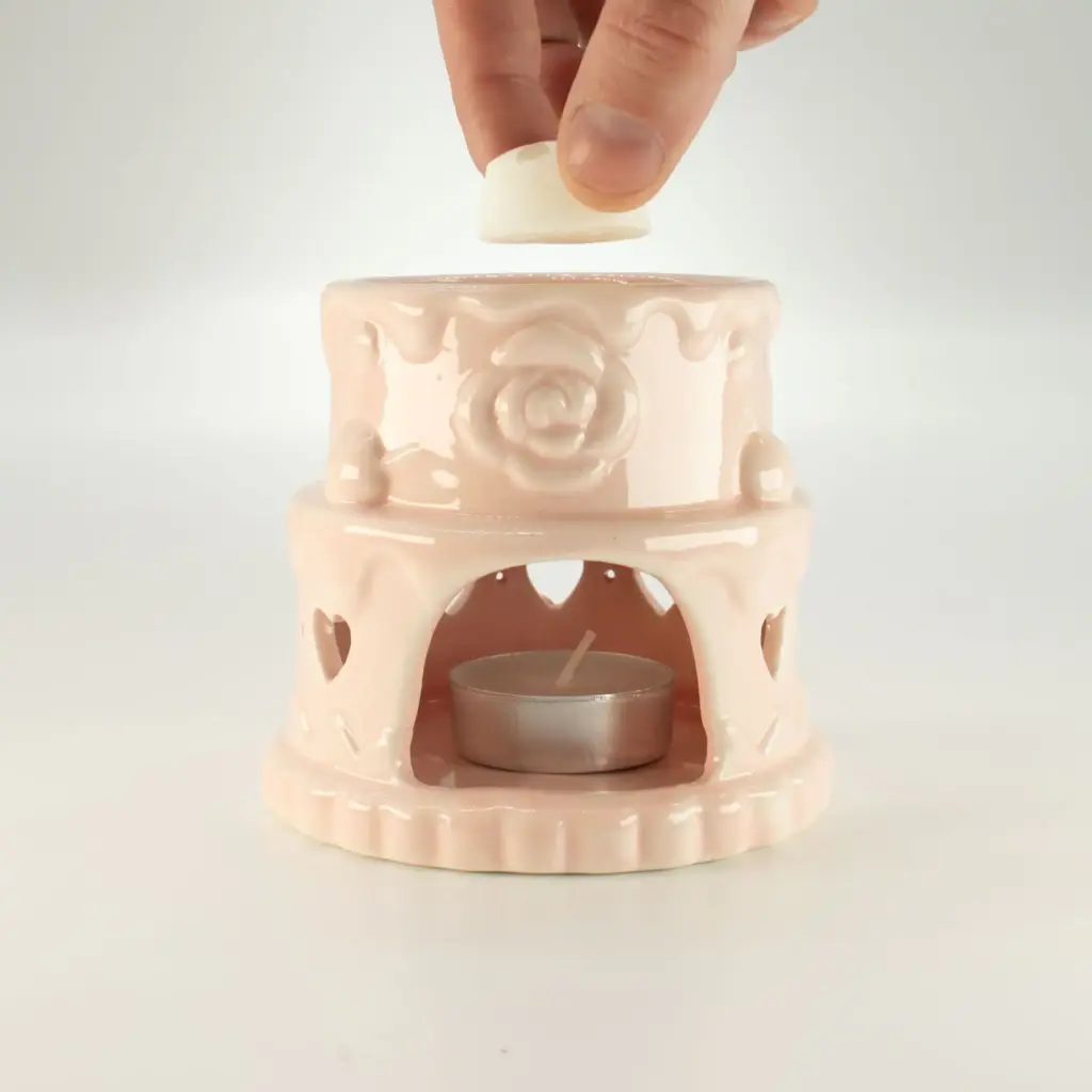 Ceramic Cake Oil Burner – Hearts – Pink | www.artisangoods.co.uk 5 Ceramic Cake Oil Burner – Hearts – Pink | www.artisangoods.co.uk 5