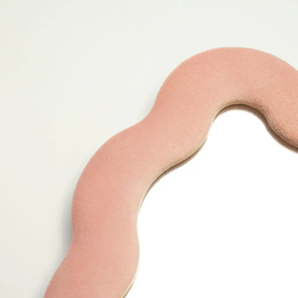 Soft Squiggly Mirror – Square Pebble – Rose Blush (22.5x27x2.3cm) | www.artisangoods.co.uk 2 Soft Squiggly Mirror – Square Pebble – Rose Blush (22.5x27x2.3cm) | www.artisangoods.co.uk 2