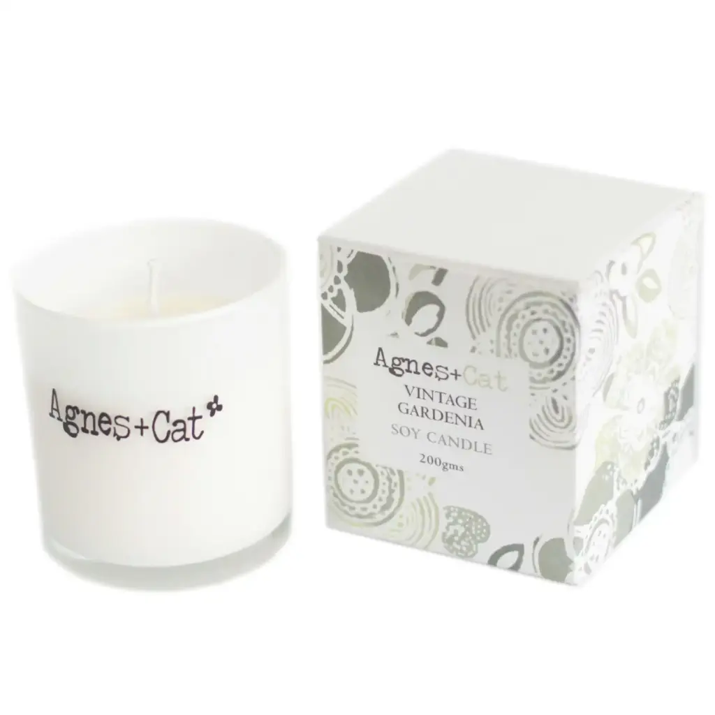 Agnes + Cat Votive Candle – Vintage Gardenia | www.artisangoods.co.uk