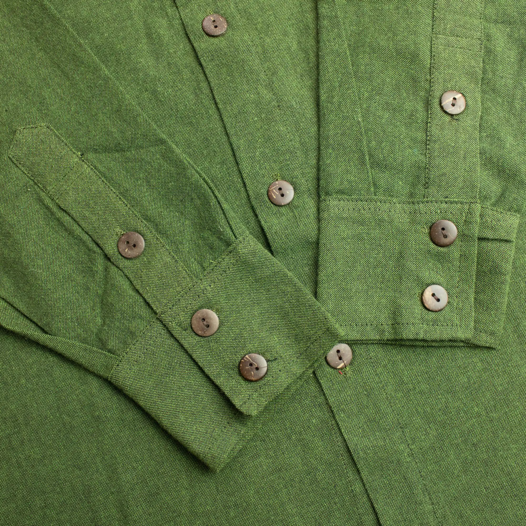 Nomad Sari Kathmandu Shirt – Forest Green – Medium | www.artisangoods.co.uk 7 Nomad Sari Kathmandu Shirt – Forest Green – Medium | www.artisangoods.co.uk 6