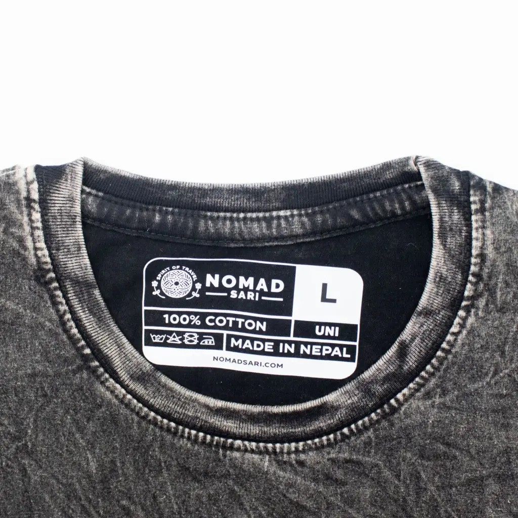 Nomad Sari Stonewashed Cotton T-Shirt – Compass of Life – Charcoal – Large | www.artisangoods.co.uk