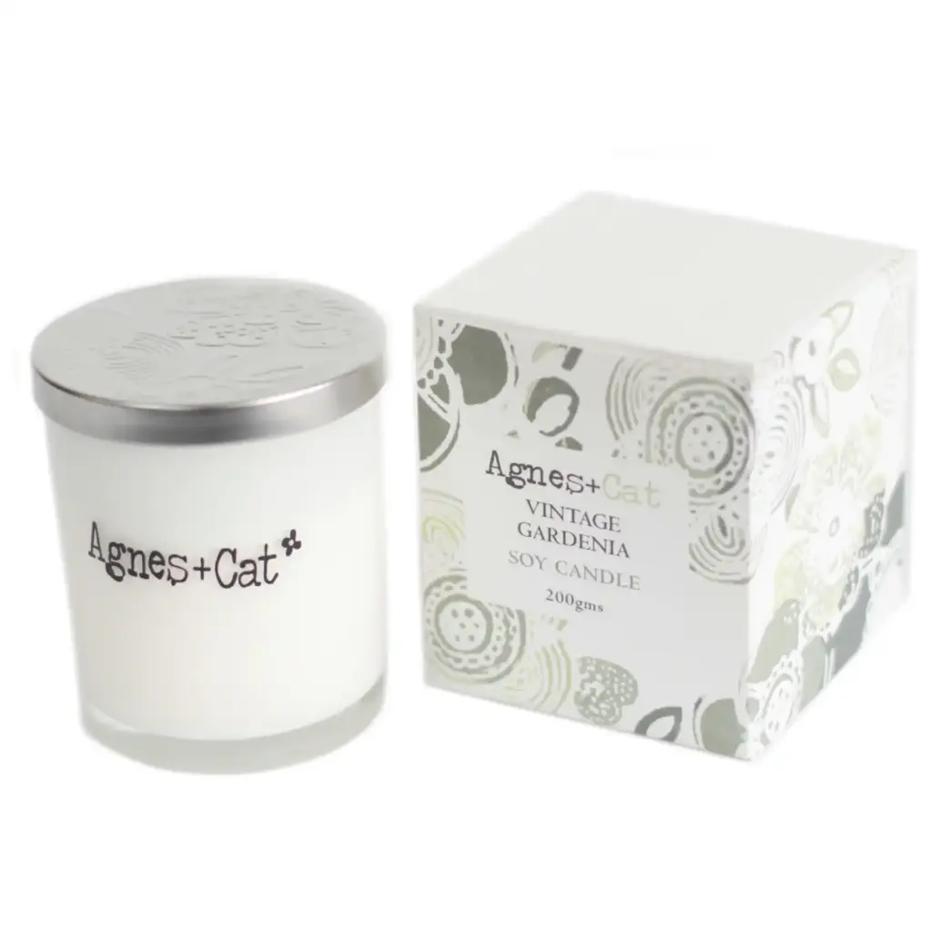 Agnes + Cat Votive Candle – Vintage Gardenia | www.artisangoods.co.uk 2