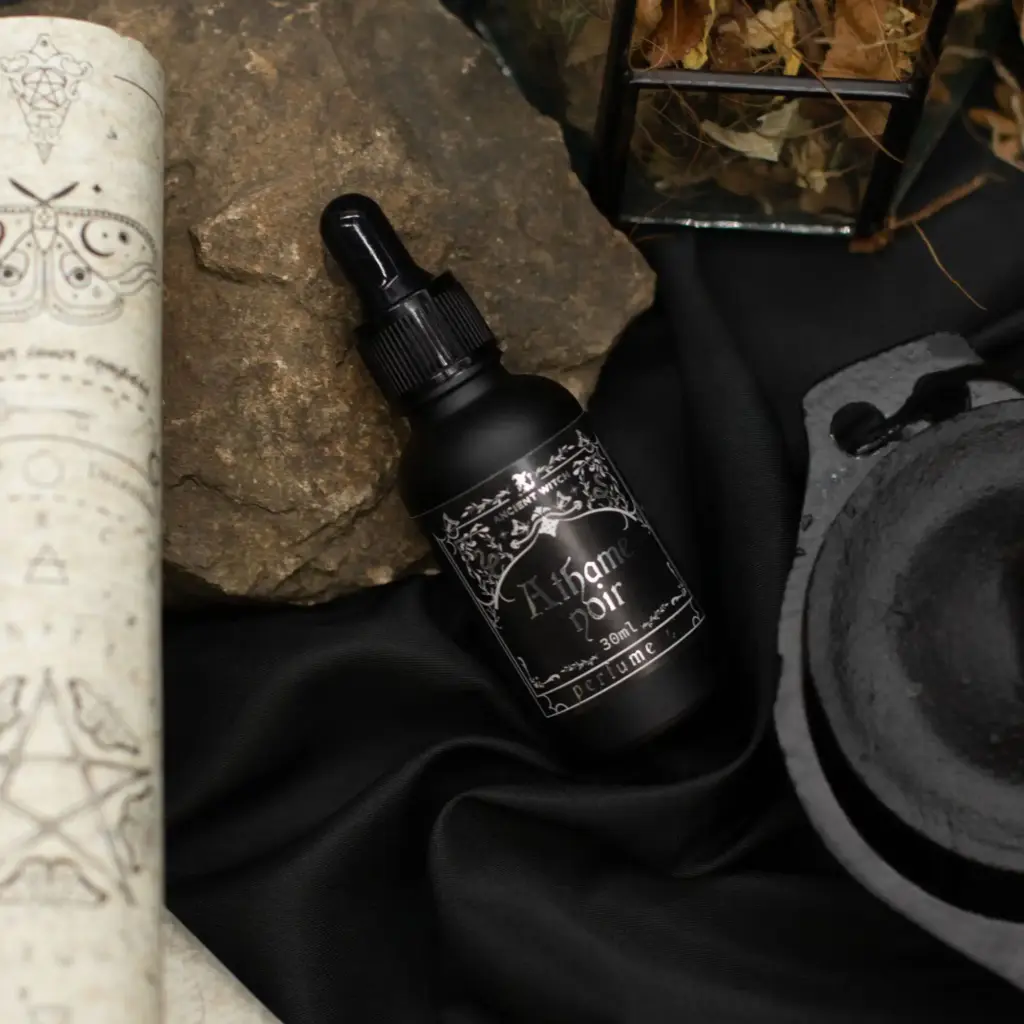 Ancient Witch Perfume Oil – Atheme Noir | www.artisangoods.co.uk 3