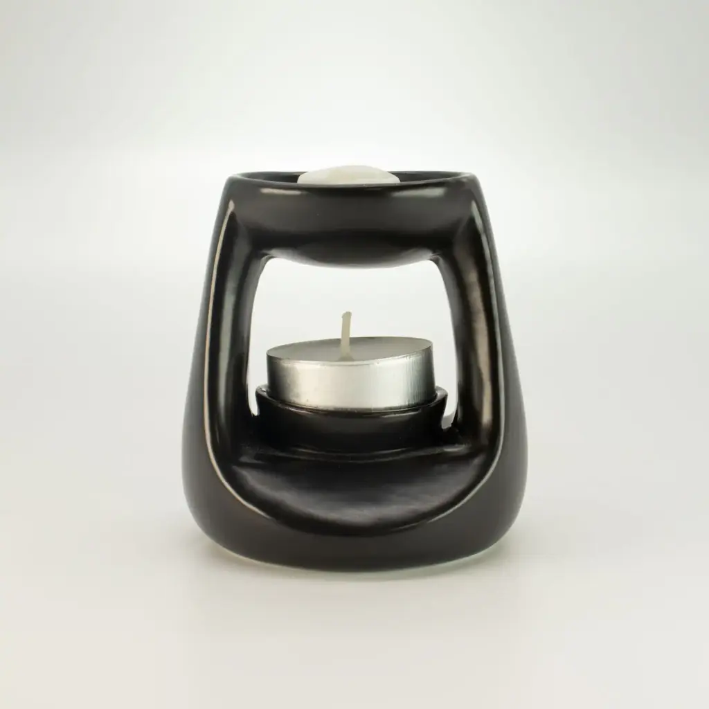 Ceramic Zen Oil Burner – Small Classic – Matt Black | www.artisangoods.co.uk 4 Ceramic Zen Oil Burner – Small Classic – Matt Black | www.artisangoods.co.uk 4