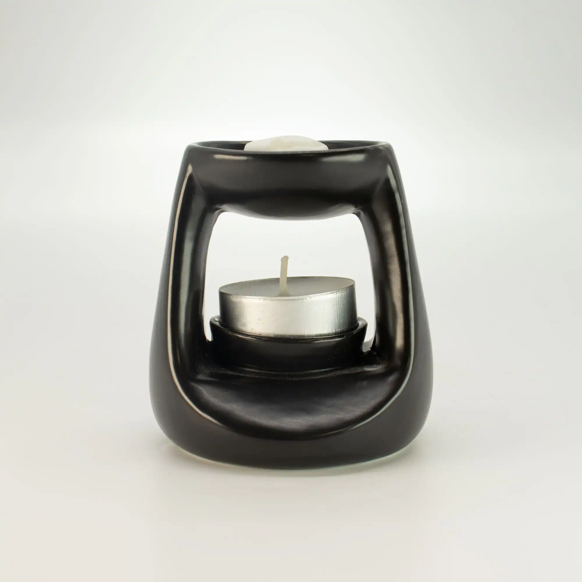 Ceramic Zen Oil Burner – Small Classic – Matt Black | www.artisangoods.co.uk 5 Ceramic Zen Oil Burner - Small Classic - Matt Black - Image 4