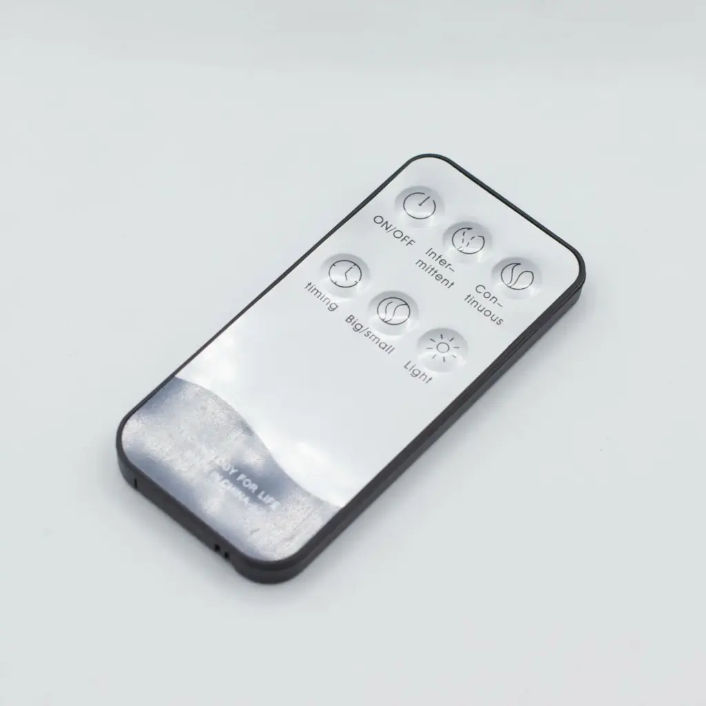 Futuristic Ribbed Aroma Diffuser with Colour-Changing Light | www.artisangoods.co.uk 5