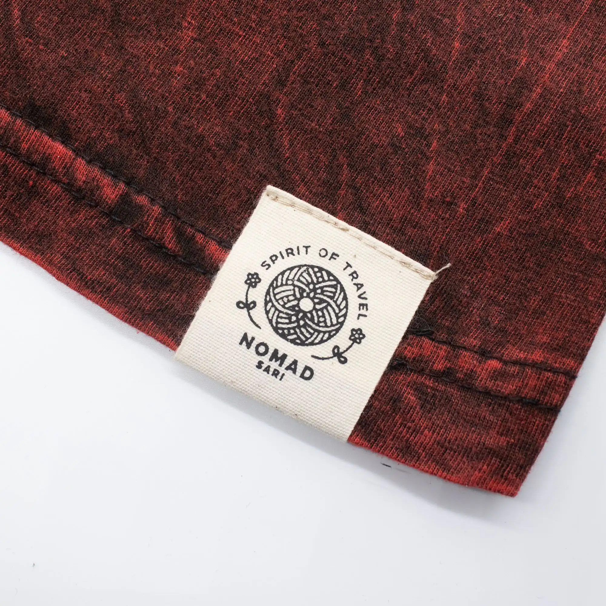 Nomad Sari Stonewashed Cotton T-Shirt – Dragon Mandala – Maroon – XL | www.artisangoods.co.uk 7 Nomad Sari Stonewashed Cotton T-Shirt – Dragon Mandala – Maroon – XL | www.artisangoods.co.uk 6