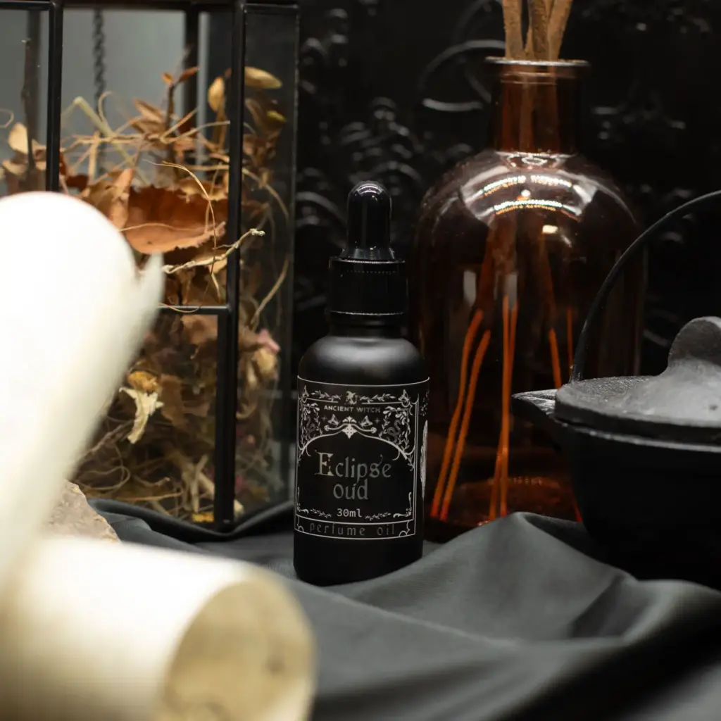Ancient Witch Perfume Oil – Eclipse Oud | www.artisangoods.co.uk 9 Ancient Witch Perfume Oil – Eclipse Oud | www.artisangoods.co.uk 9