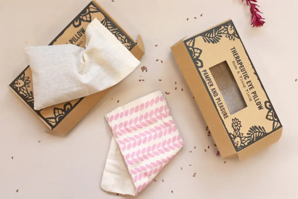 Agnes & Cat Eye Pillow – Pamper & Pleasure | www.artisangoods.co.uk 7