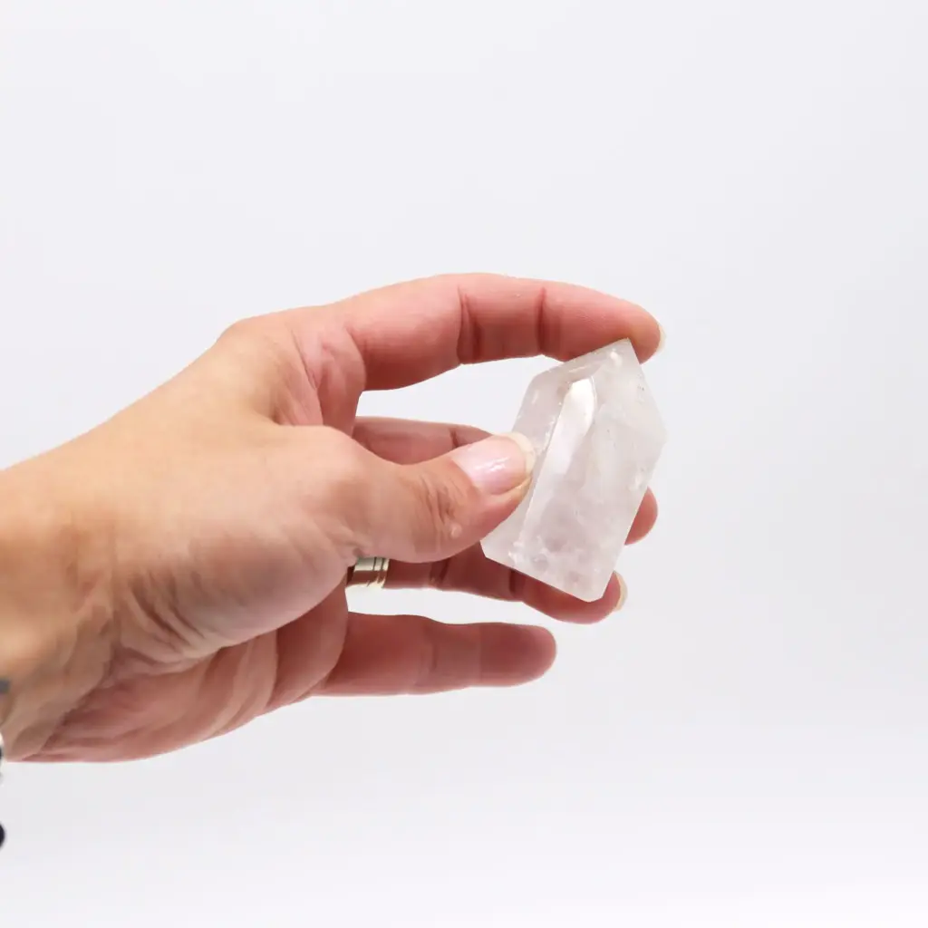 Gemstone Points approx 6cm (0.5KG) – Clear Quartz (approx 8 pieces) | www.artisangoods.co.uk 2