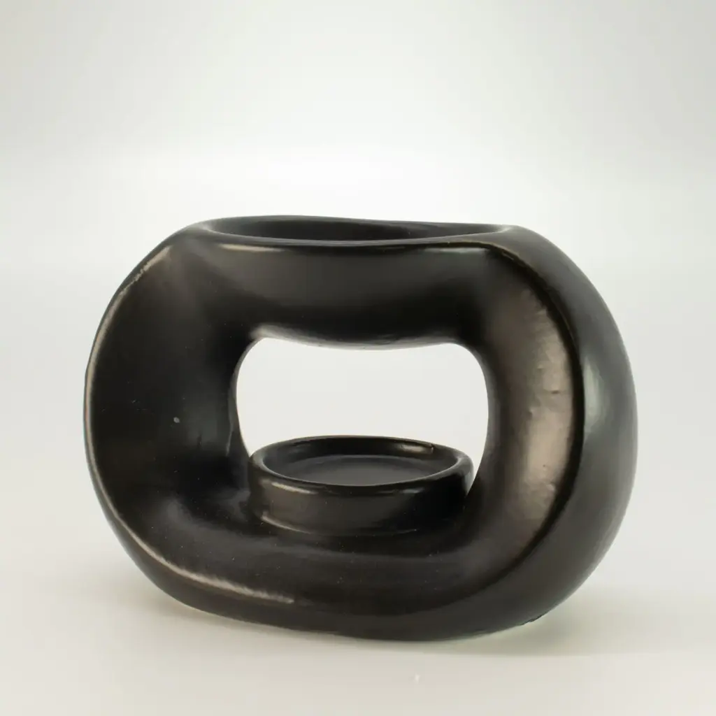 Ceramic Zen Oil Burner – Oval Pebble – Matt Black | www.artisangoods.co.uk 3 Ceramic Zen Oil Burner – Oval Pebble – Matt Black | www.artisangoods.co.uk 3