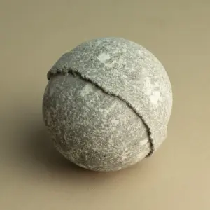 Elemental Crystal Bath Bomb – Air | www.artisangoods.co.uk 4