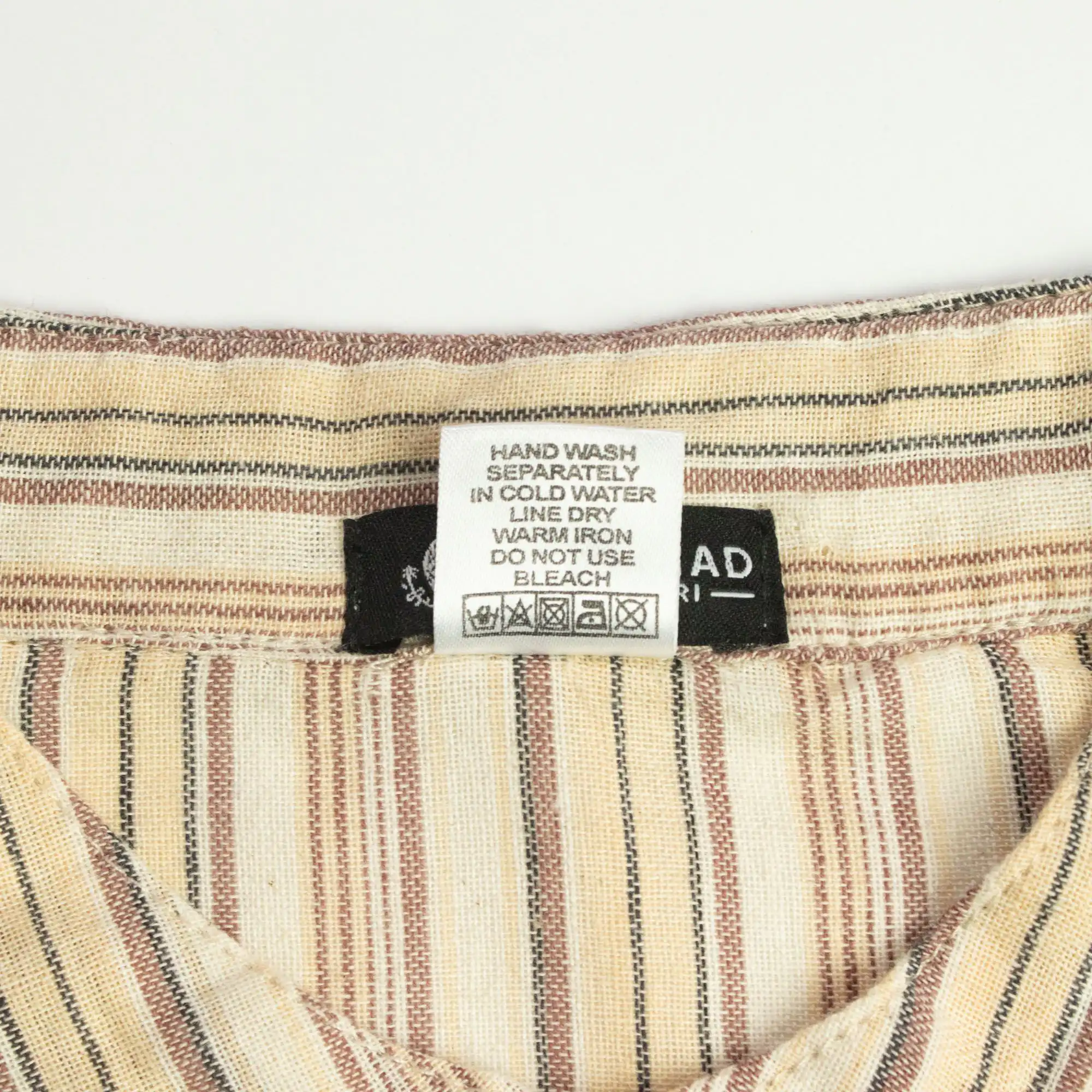 Nomad Sari Grandad Shirt – Brown Beige – Medium | www.artisangoods.co.uk 10 Nomad Sari Grandad Shirt – Brown Beige – Medium | www.artisangoods.co.uk 9