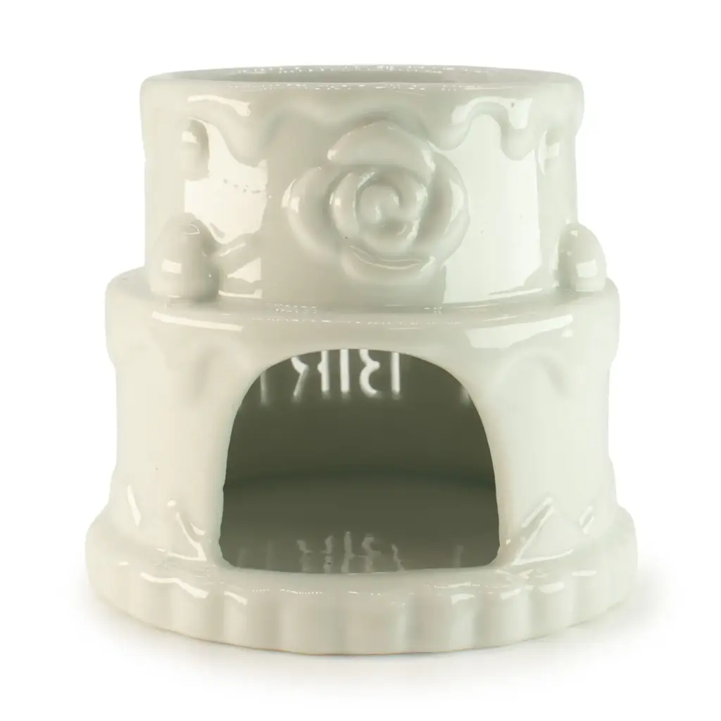 Ceramic Cake Oil Burner – HAPPY BIRTHDAY – White | www.artisangoods.co.uk