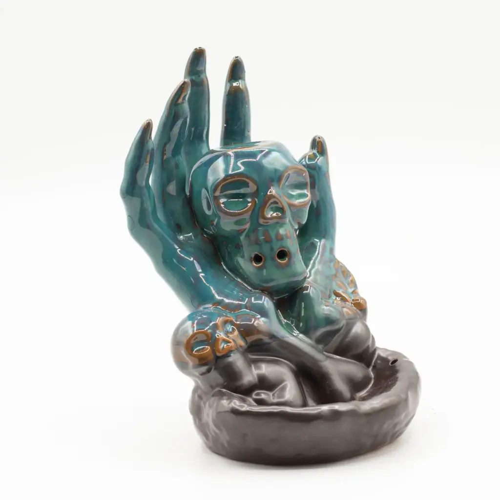 Backflow Incense Burner – Skull in Hand | www.artisangoods.co.uk 4 Backflow Incense Burner – Skull in Hand | www.artisangoods.co.uk 4