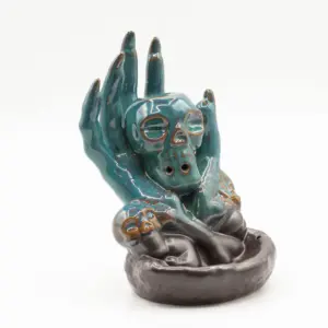 Backflow Incense Burner – Skull in Hand | www.artisangoods.co.uk 4