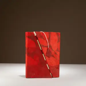 Lokta Bold Floral Bamboo Lock Notebook – Medium (15x12cm) – 45 Leaves – Ruby | www.artisangoods.co.uk 4