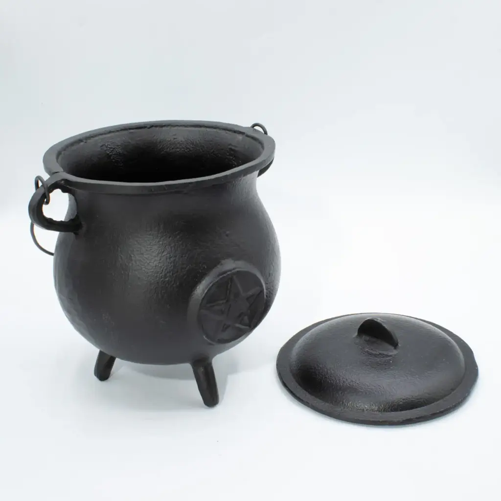 Extra Huge Cast Iron Cauldron with Pentagon 23x18cm (at least 4kg) | www.artisangoods.co.uk 3 Extra Huge Cast Iron Cauldron with Pentagon 23x18cm (at least 4kg) | www.artisangoods.co.uk 3