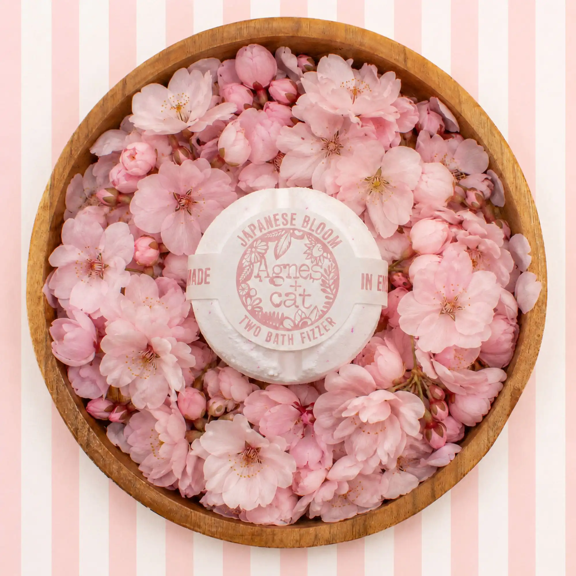 Agnes + Cat Floral & Citrus Bath Fizzer Gift Set - Image 4