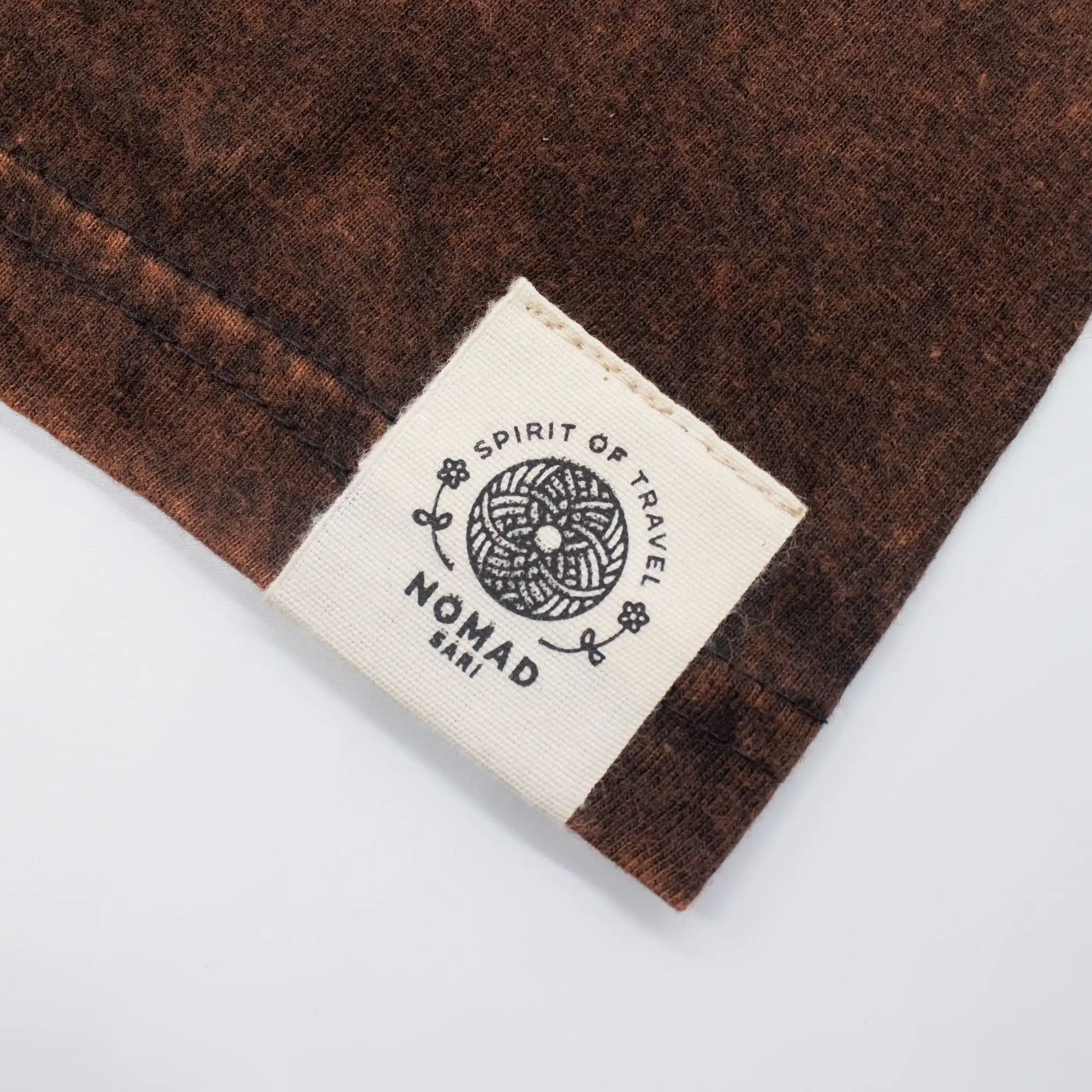 Nomad Sari Stonewashed Cotton T-Shirt – Sun & Zodiac – Brown – Large | www.artisangoods.co.uk 7 Nomad Sari Stonewashed Cotton T-Shirt – Sun & Zodiac – Brown – Large | www.artisangoods.co.uk 6