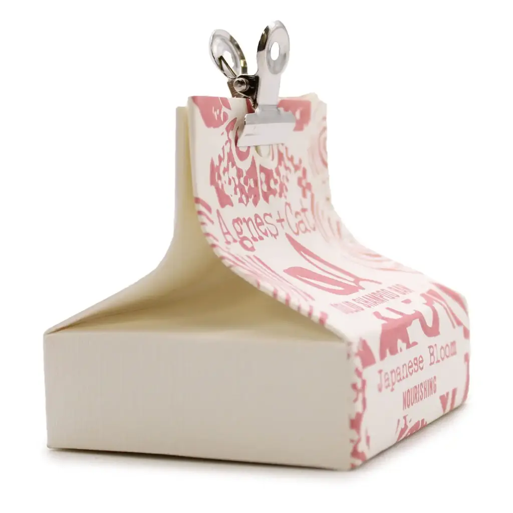 Agnes + Cat Japanese Bloom Solid Shampoo | www.artisangoods.co.uk 4 Agnes + Cat Japanese Bloom Solid Shampoo | www.artisangoods.co.uk 4