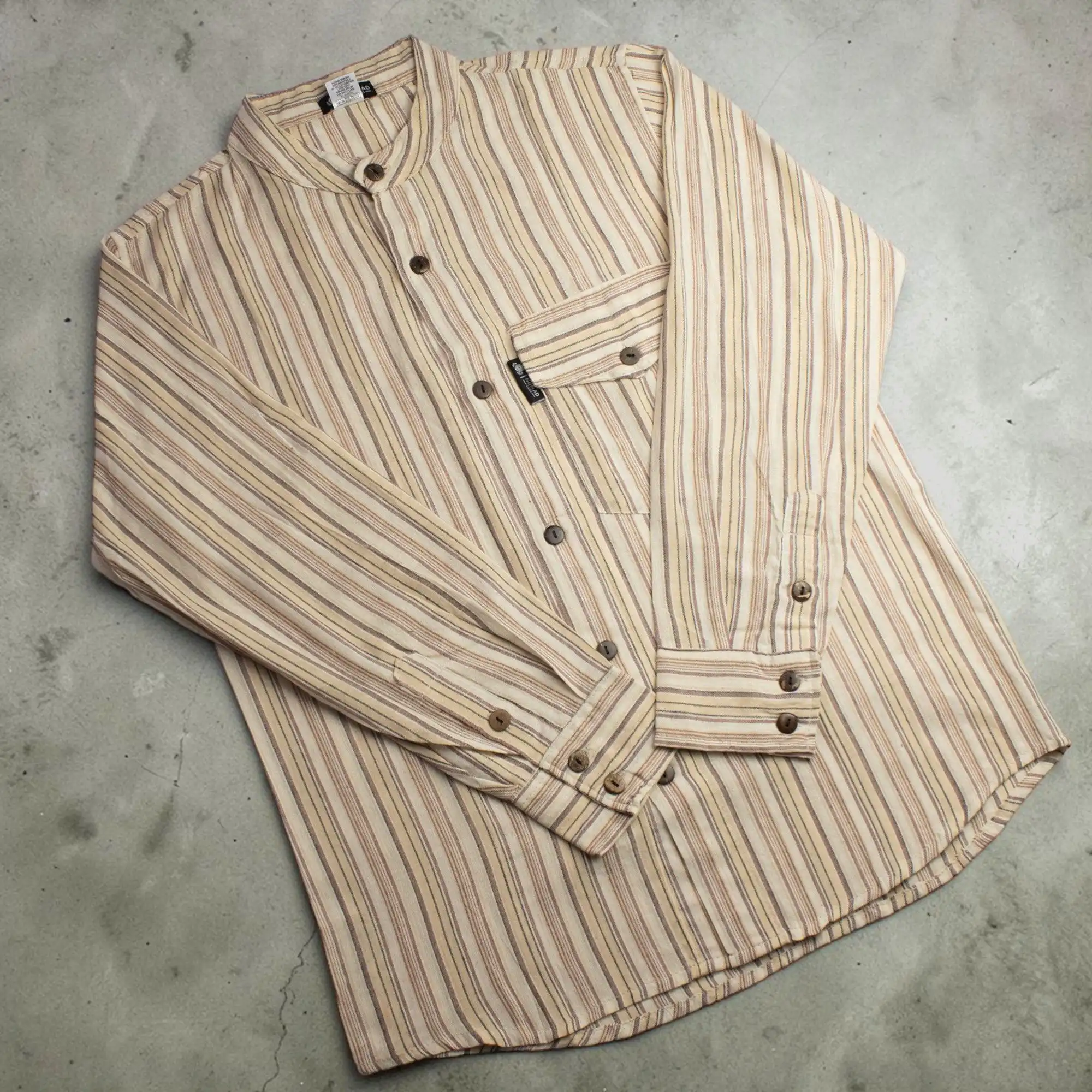 Nomad Sari Grandad Shirt – Brown Beige – XL | www.artisangoods.co.uk 6 Nomad Sari Grandad Shirt – Brown Beige – XL | www.artisangoods.co.uk 5