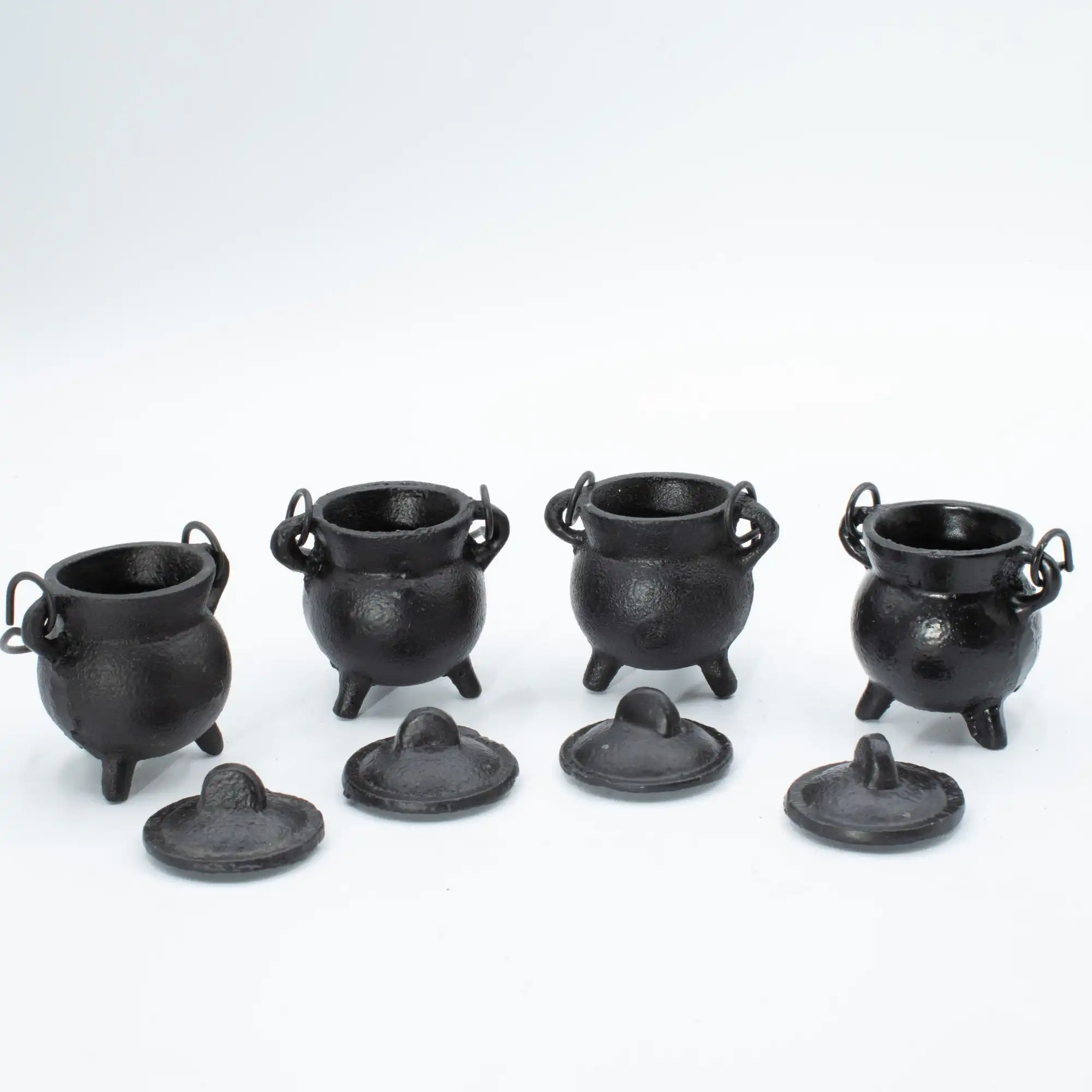 Extra Small Cast Iron Cauldrons 5x7cm | www.artisangoods.co.uk 5 Extra Small Cast Iron Cauldrons 5x7cm - Image 4