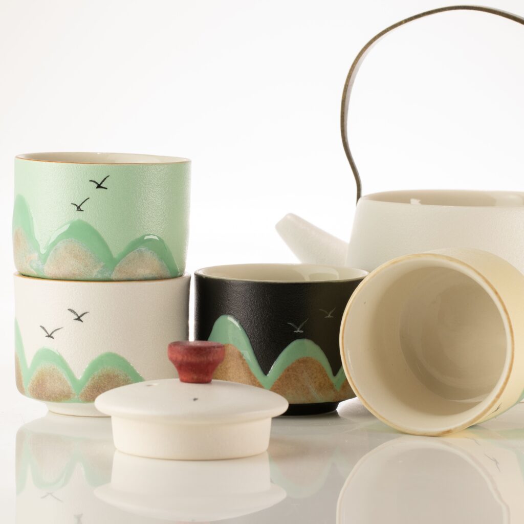 Thousand Miles – Tea Set – Four Cups – Ceremonial Cloth & Bamboo Grip | www.artisangoods.co.uk 6