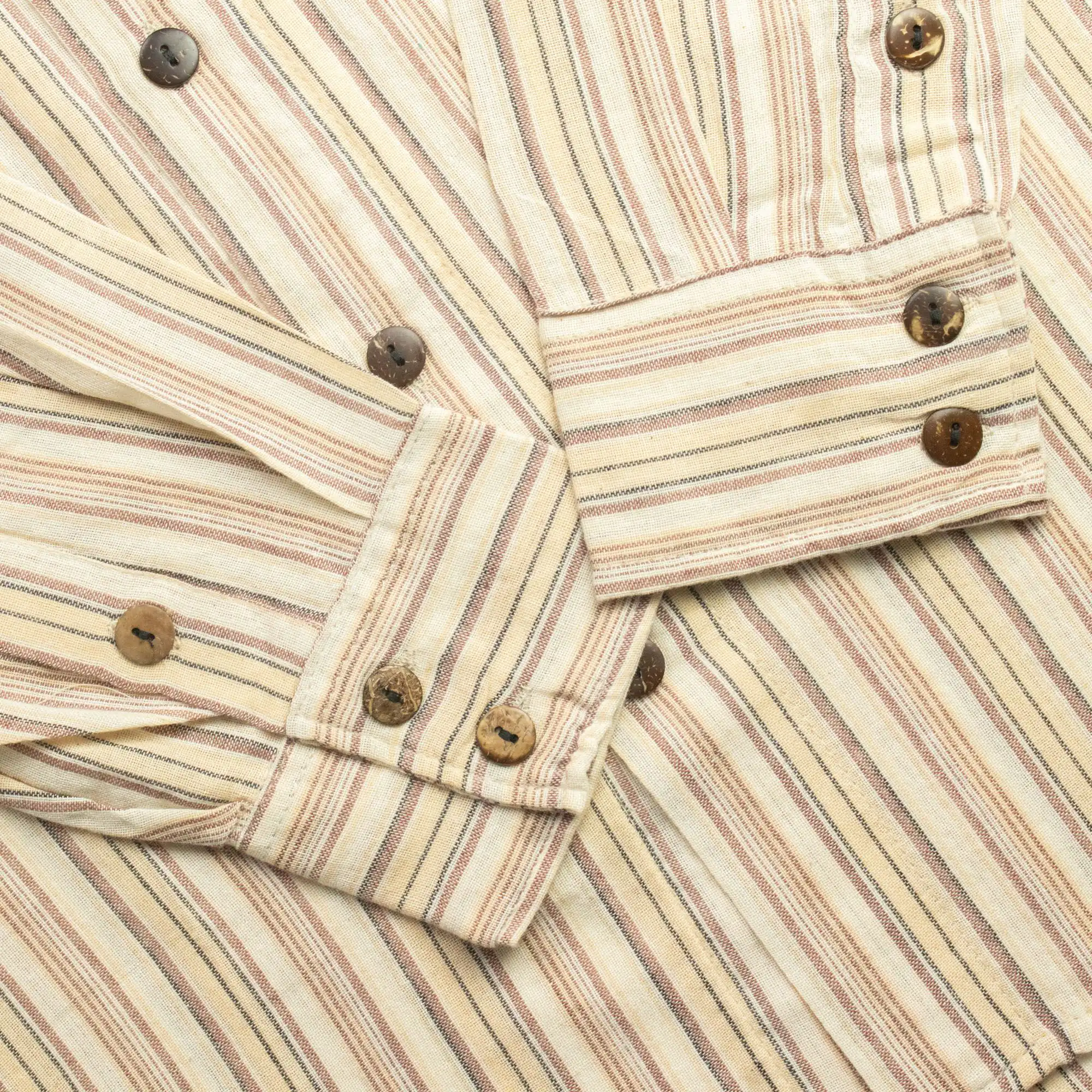 Nomad Sari Grandad Shirt – Brown Beige – XL | www.artisangoods.co.uk 3 Nomad Sari Grandad Shirt – Brown Beige – XL | www.artisangoods.co.uk 2