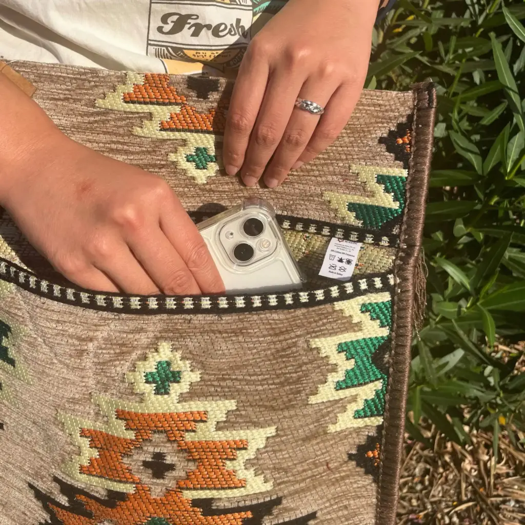 Biege Kilim Messenger Festival Bag | www.artisangoods.co.uk 3